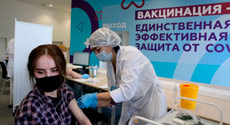 Стало известно о вакцинации мигрантов в Москве